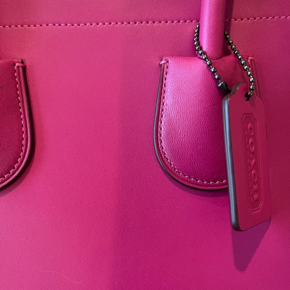 Coach Handbag - Picture 3 of 8